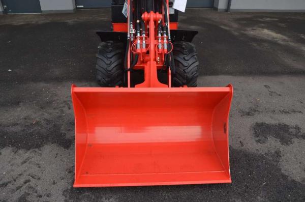 STARK ST1210 Hoflader Multi Kubota